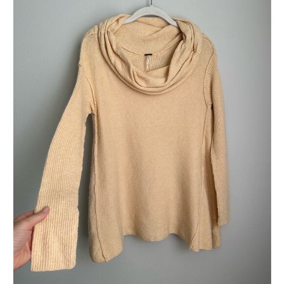 Free People Butter Yellow Wool Blend Cowl Neck Sweater Women's Small - Picture 4 of 7